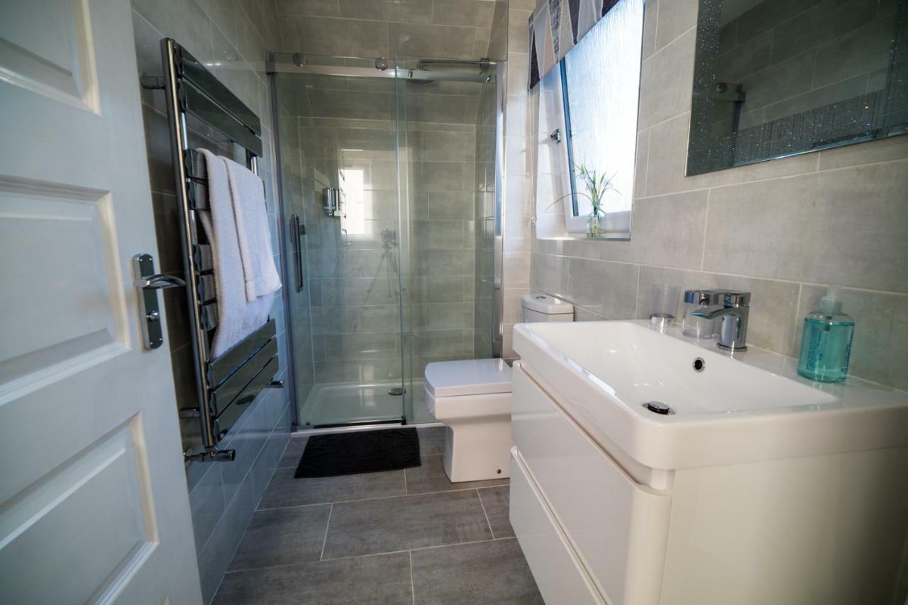 Alma Villa Falkirk Extérieur photo