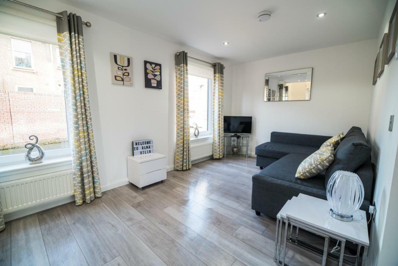 Alma Villa Falkirk Extérieur photo